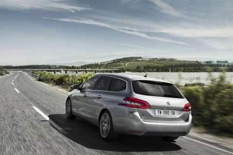 Peugeot 308 SW Facelift 1.6 AT (150 HP)