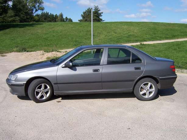 Peugeot 406 Break (8) 1.8 i 16V 116 HP