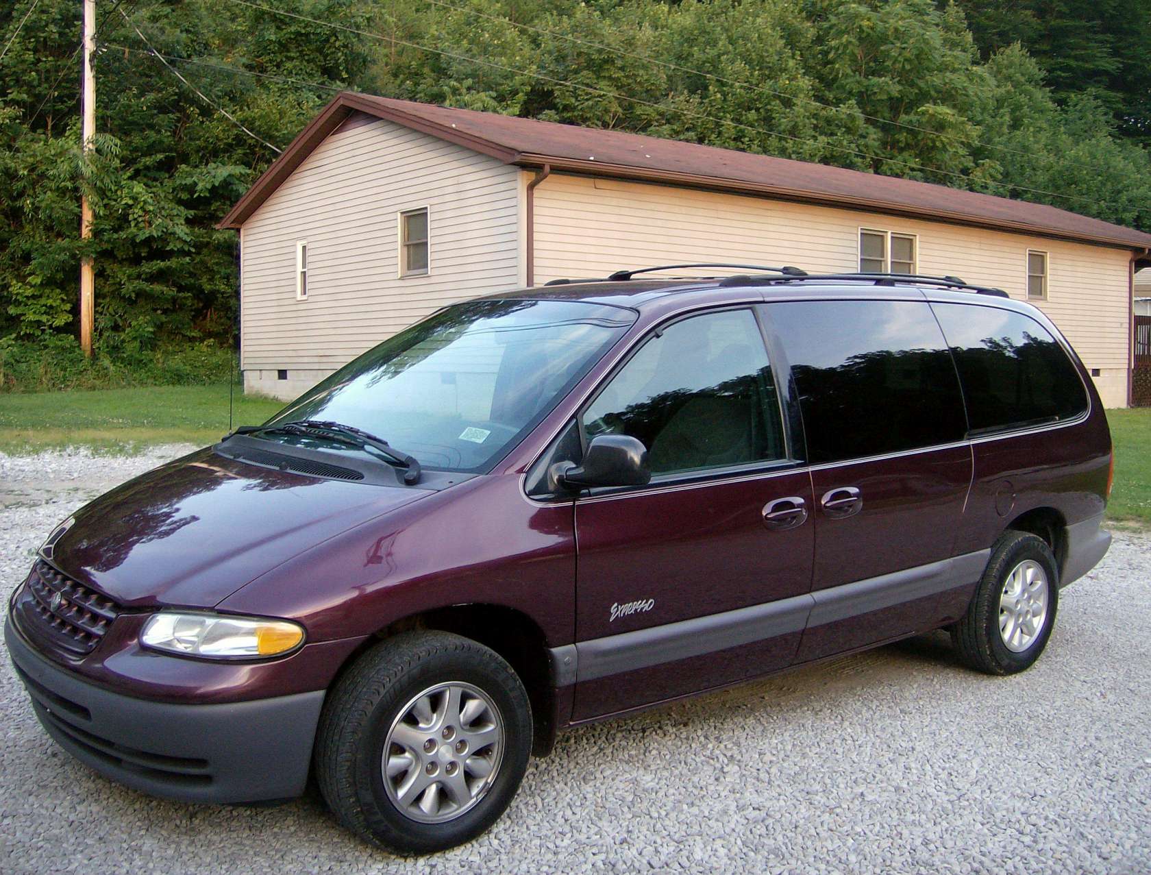 Plymouth Grand Voyager II Three.Three V6 160 HP