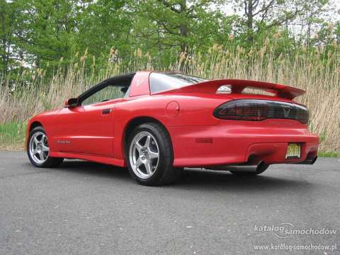 Pontiac Firebird IV 5.7 i V8 Trans Am 275 HP