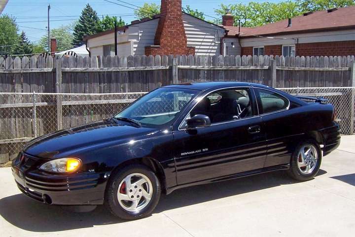 Pontiac Grand AM Coupe (H) 3.3 i V6160 HP