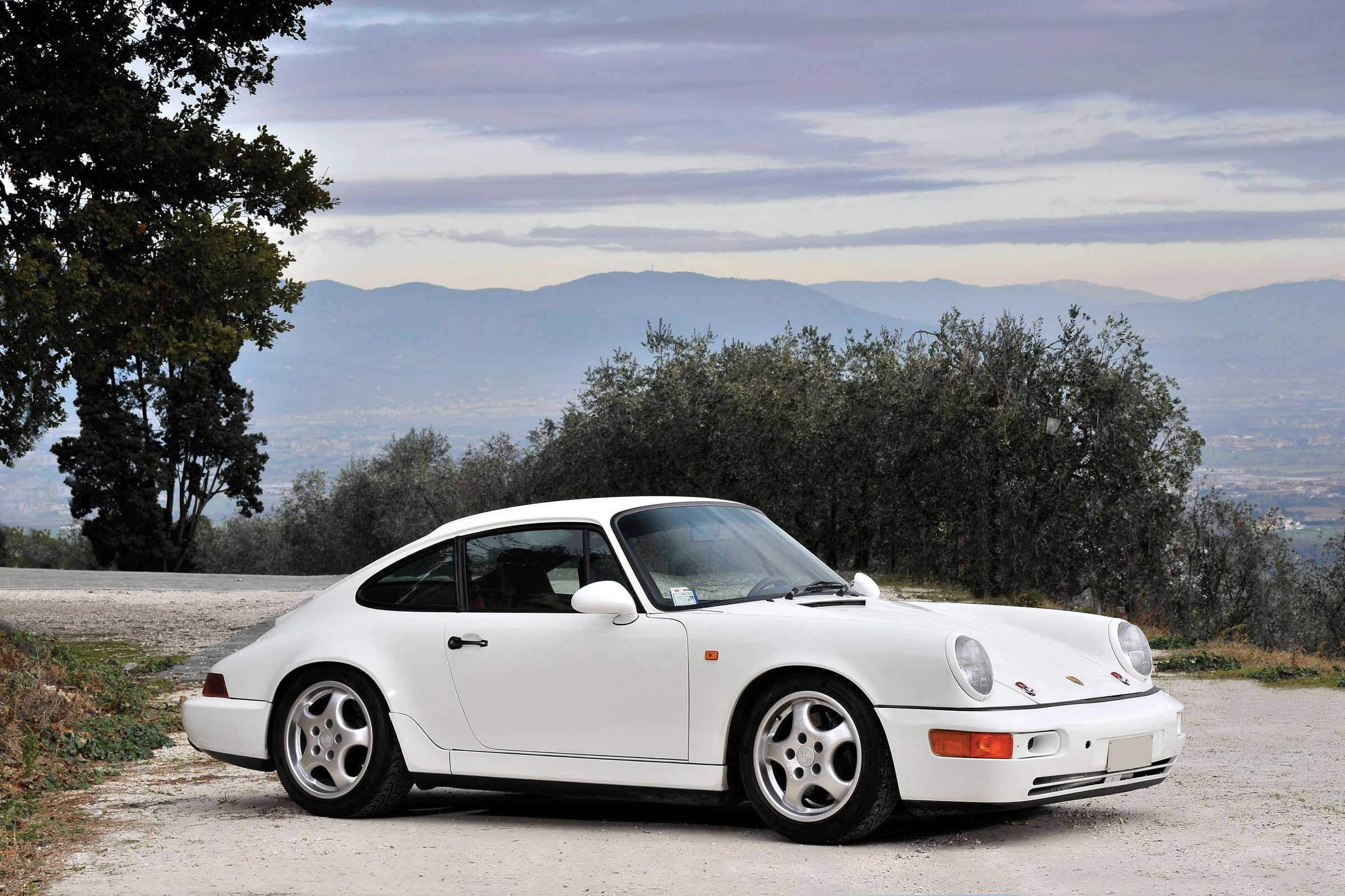 Porsche 911 (964) 3.6 Carrera RS 260 HP