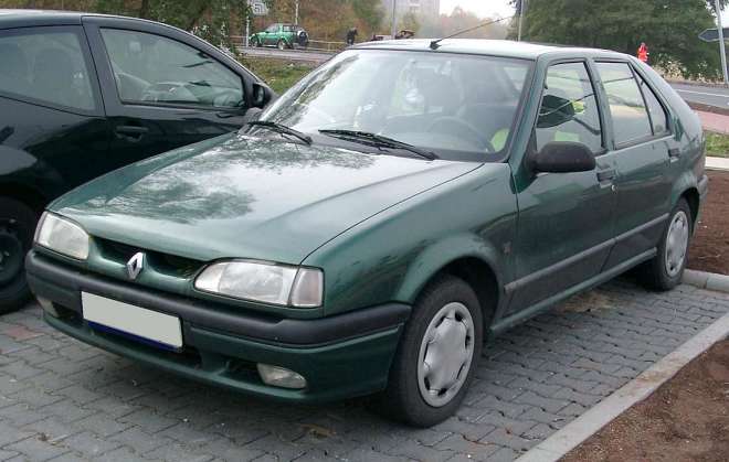 Renault 19 II (B|C53) 1.8 i 16V 136 HP