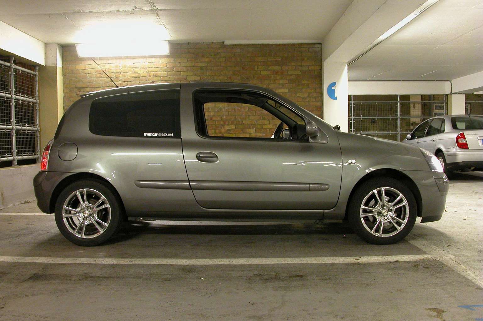 Renault Clio II (B, C, SB0) 1.6 16V CB0T 107 HP