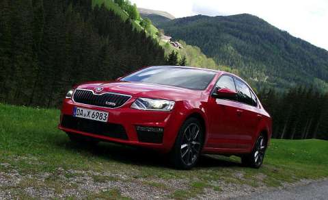 Skoda Octavia III Hatchback 1.8 AT (180 HP)