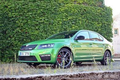 Skoda Octavia III Hatchback RS 2.0 AT (220 HP)