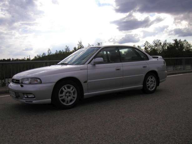 Subaru Legacy II (BD,BG) 2.2 i 4WD 128 HP