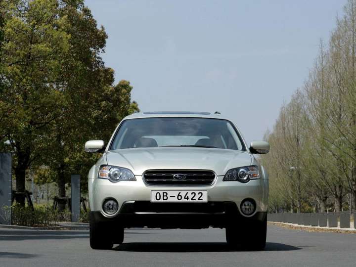 Subaru Outback I 2.5i 4WD 165 HP