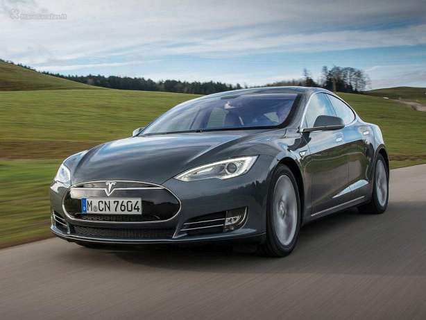 Tesla Model S P90D Electro AT (561 kW) 4WD