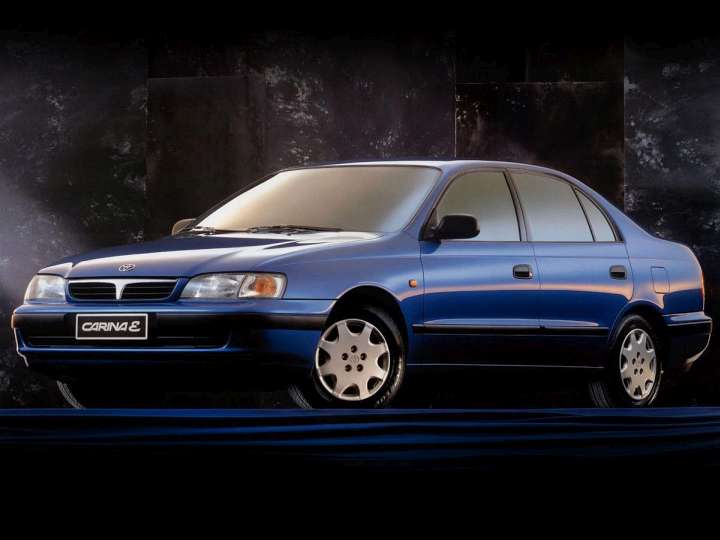 Toyota Carina E Hatch (T19) 1.6 i 16V XLi 107 HP