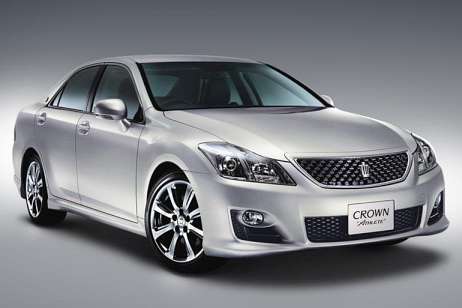 Toyota Crown Comfort (S10) 2.0i (116Hp)