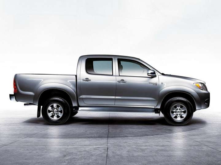 Toyota Hilux Pick Up 2.7 i 145 HP