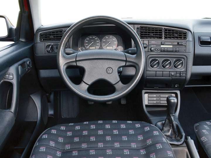 Volkswagen Golf III (1HX) 1.8 75 HP