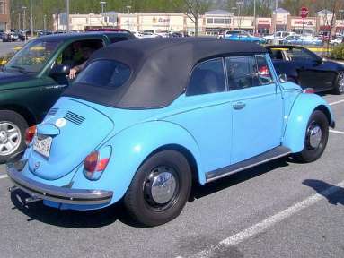 Volkswagen NEW Beetle Convertible 2.0 i 115 HP