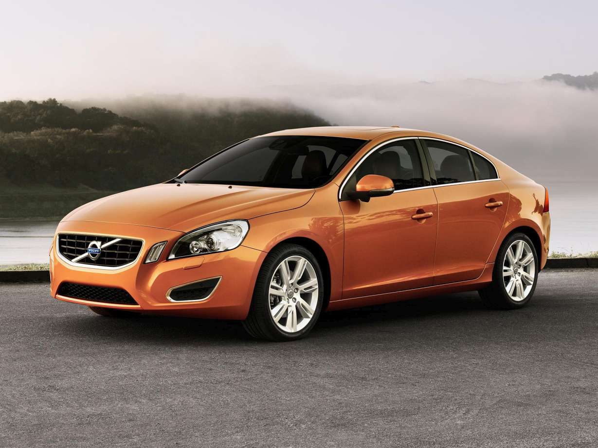 Volvo V60 I Facelift 1.6 MT (180 HP)