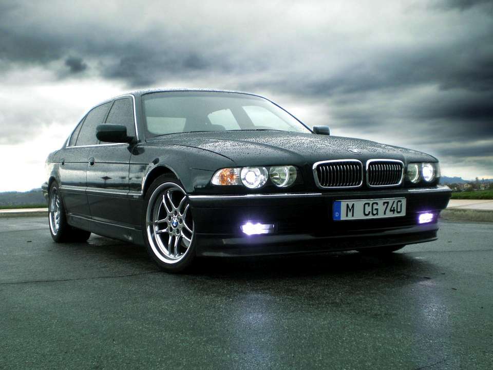 BMW 7er (E38) 735iL (235Hp)