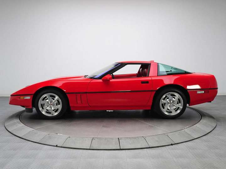 Chevrolet Corvette Convertible IV 5.7 i V8 300 HP