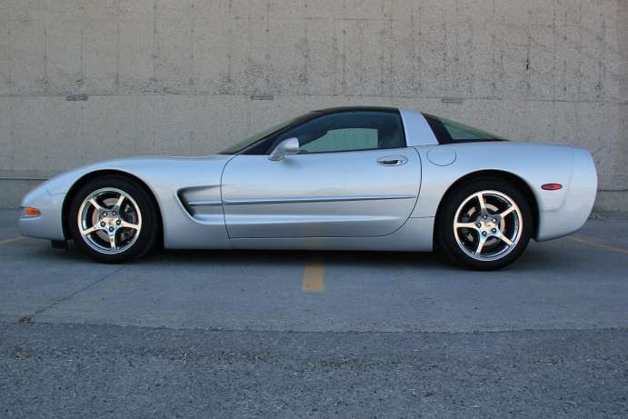 Chevrolet Corvette Coupe (YY) 5.7 i V8 16V Z06 411 HP
