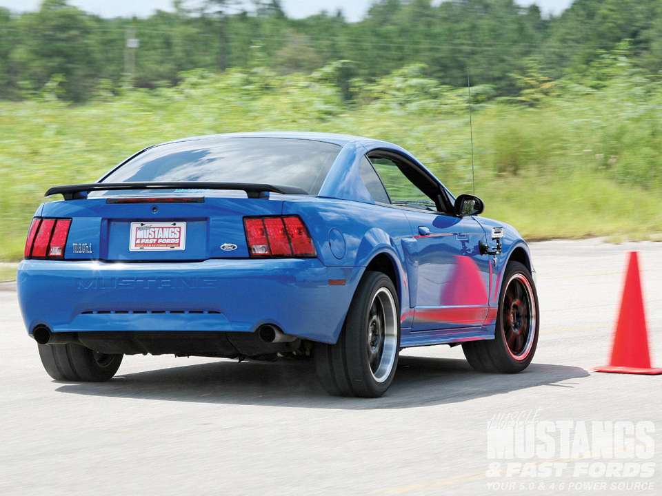 Ford Mustang IV 5.0 GT 218 HP