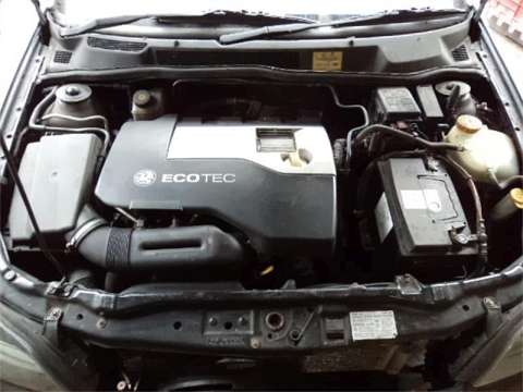 Holden Astra 2.2 i 16V ECOTEC 147 HP