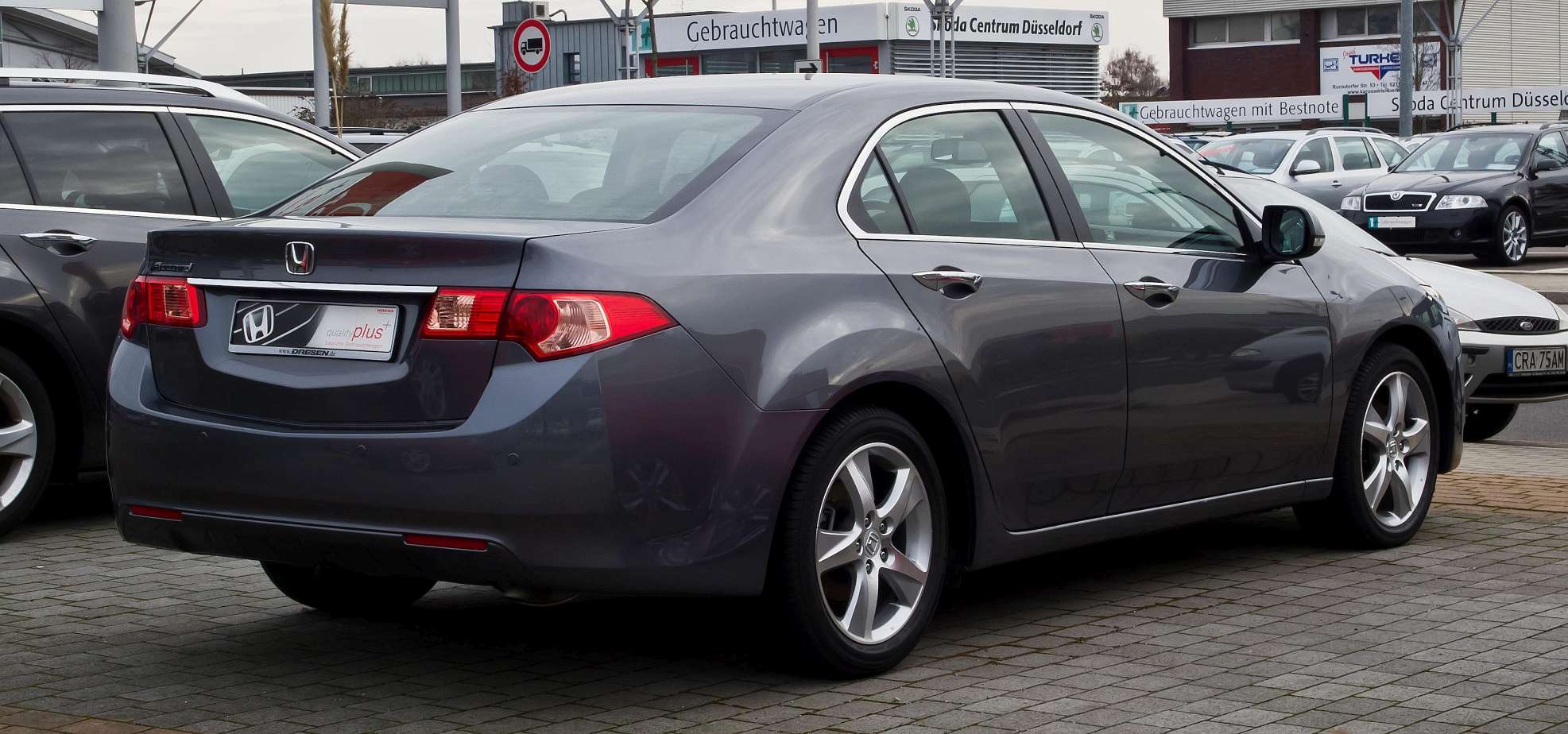 Honda Accord VIII 3.5i V6 AT 268 HP