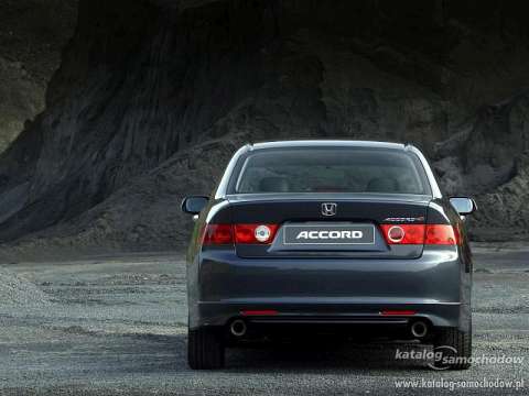 Honda Accord VIII Coupe 3.5 i V6  268 HP