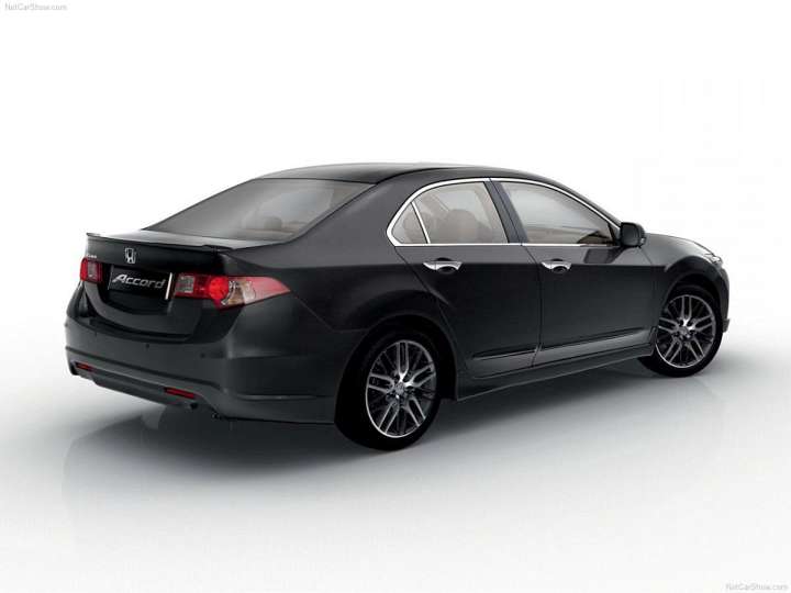 Honda Accord VIII Wagon 2.4 201 HP AT
