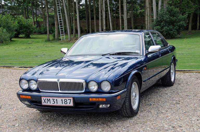Jaguar XJ (X300|NAW|NAB) XJ6 4.0 i 24V Classic Sovereign Lang 241 HP