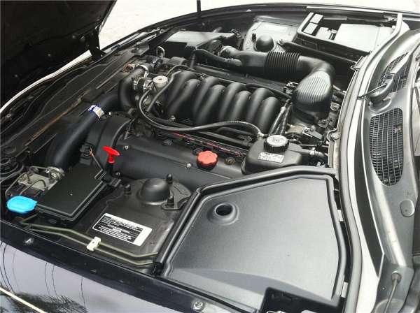 Jaguar XK 8 Coupe (QEV) XKR 4.0 i V8 32V 363 HP