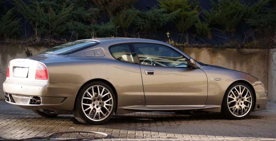 Maserati GranSport 4.2 i V8 32V 400 HP