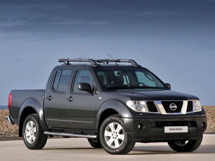 Nissan Navara III (D40) 2.5 dCi King Cab 4WD 174 HP AT